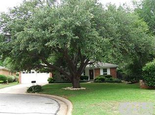 708 Charles Ct, Arlington, TX 76013