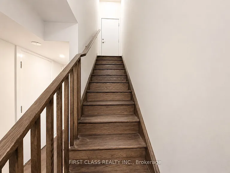 26 Garden Ave #BASEMENT — Photo 2