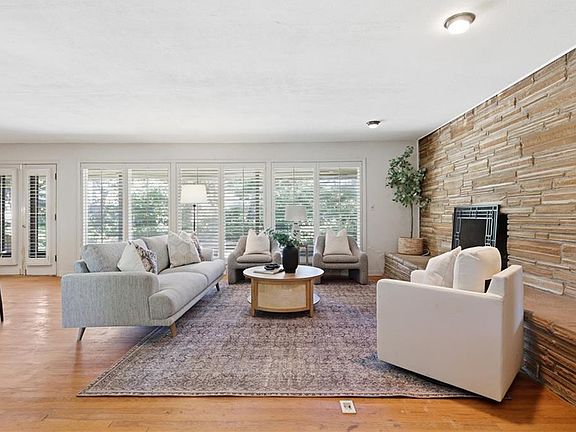 5th image of 6332 Robinhood Ln