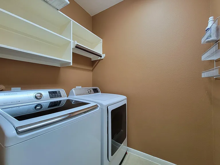 20931 Flower Croft Ct — Photo 36
