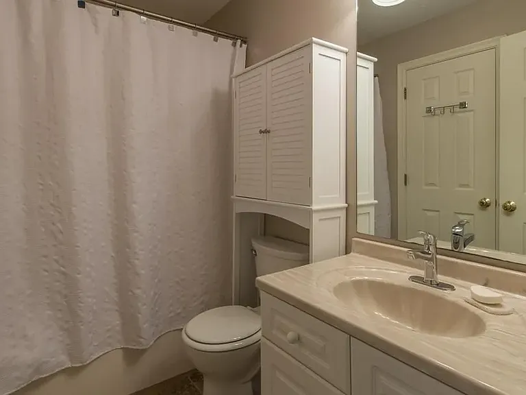 50 Barrington Ave #502 — Photo 6