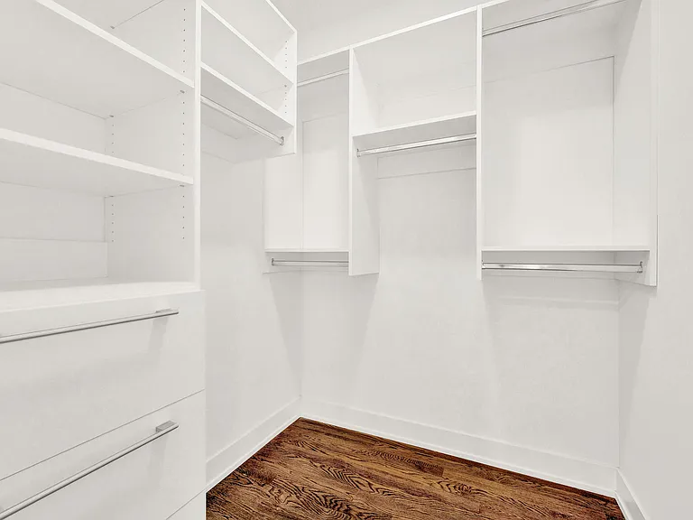 1935 N California Ave #4N — Photo 21