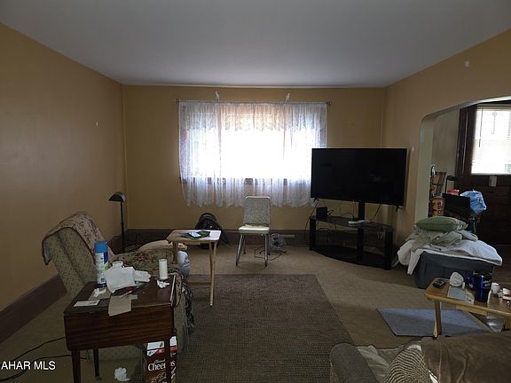 5th image of 814 Washington Ave