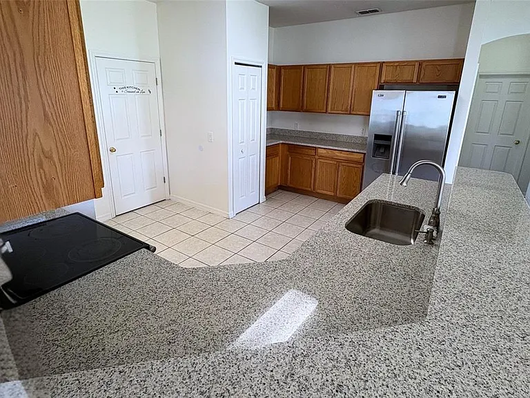 3637 Weatherfield Dr — Photo 9