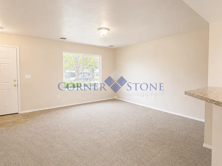 2678 N Kelsan Ave — Photo 6