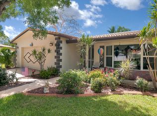 11410 NW 15th Ct, Pembroke Pines, FL 33026