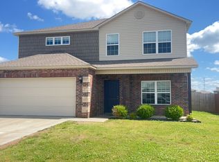 1661 Edinburgh Dr, Centerton, AR 72719