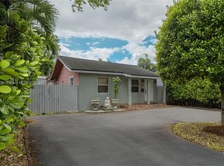 3410 SW 24th St, Miami, FL 33145