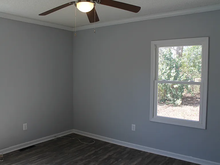 1419 Filbert St — Photo 13
