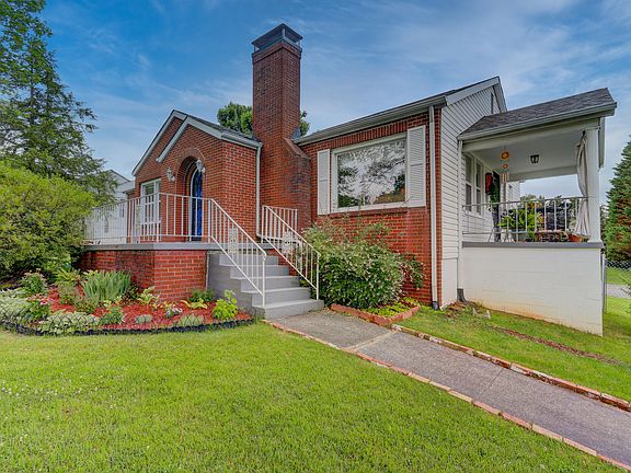 3rd image of 2919 Knox Ln