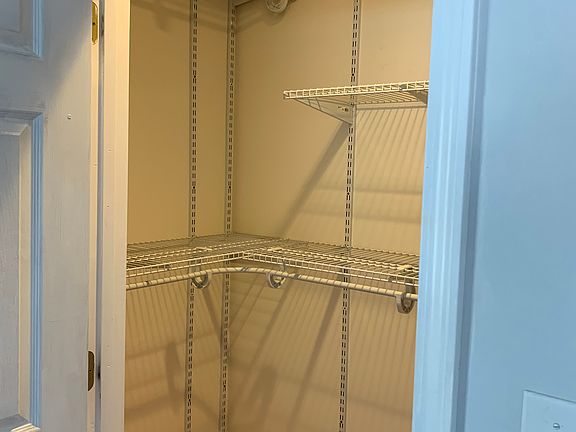 Walk in closet