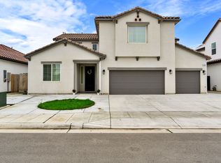 3562 Alameda Ave, Clovis, CA 93619