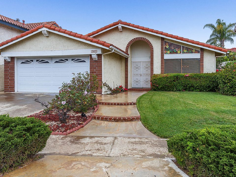 Welcome to 25022 Crystal!