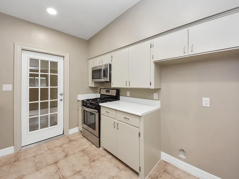 5326 Heatherbrook Dr — Photo 15
