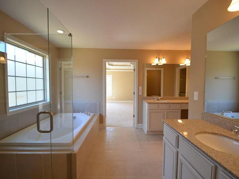 807 Urton Woods Way — Photo 15