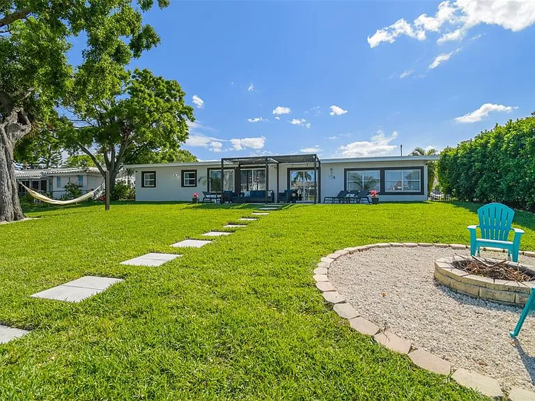 3922 Fontainebleau Dr — Photo 49