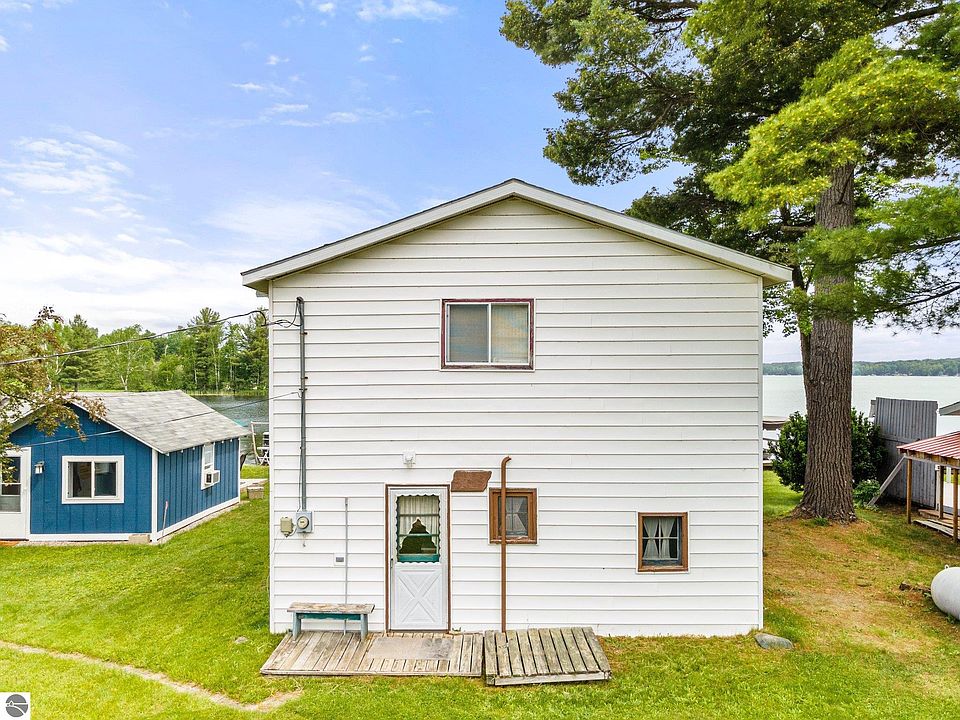 7511 County Road 612 NE, Kalkaska, MI 49646 Zillow