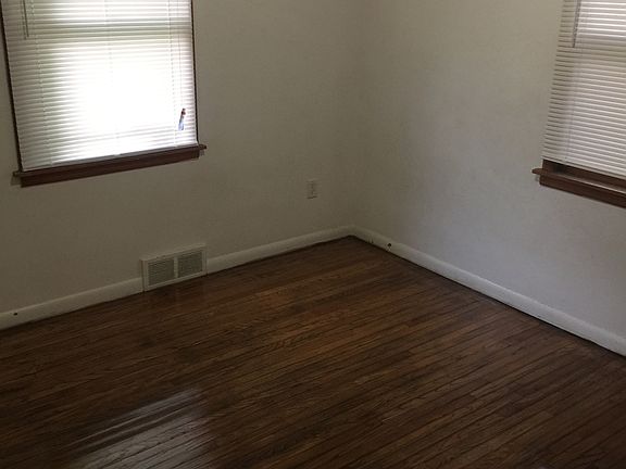 5th image of 3017 Horton St