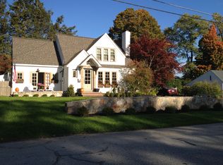 11 Cedar Rd, Andover, MA 01810