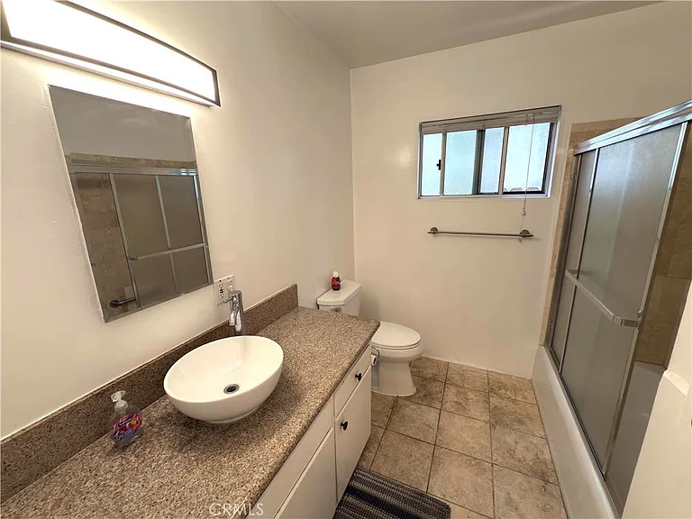 1325 E 7th St #2 — Photo 12