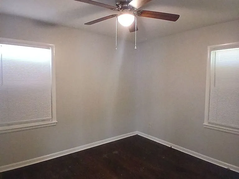 3614 Steele St — Photo 10