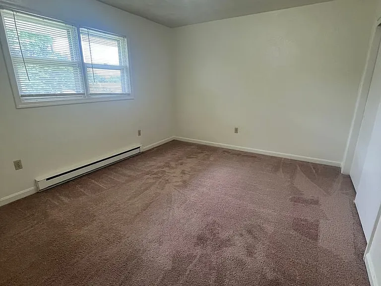 207 Broce Dr — Photo 10