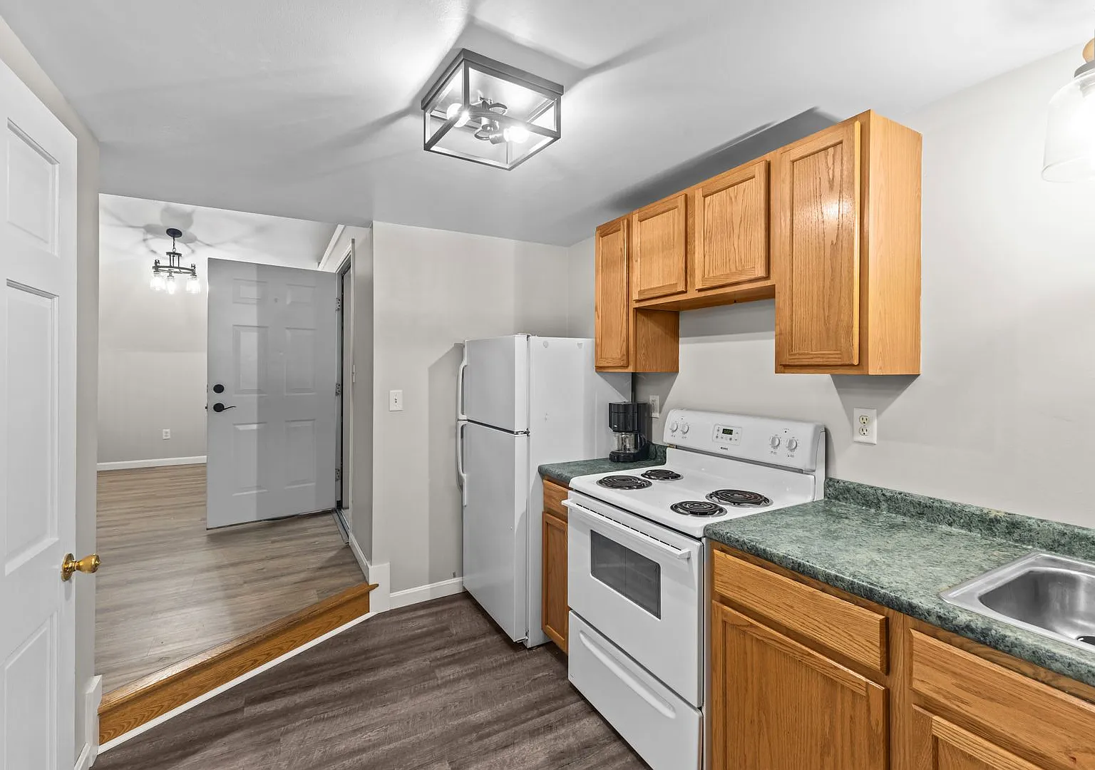 128 Grand Ave — Photo 3