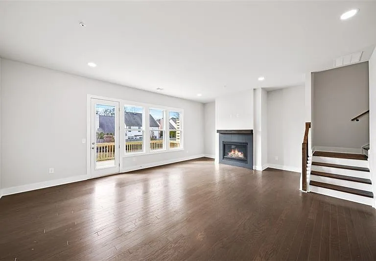 1416 Wicker Wood Pl SE — Photo 4