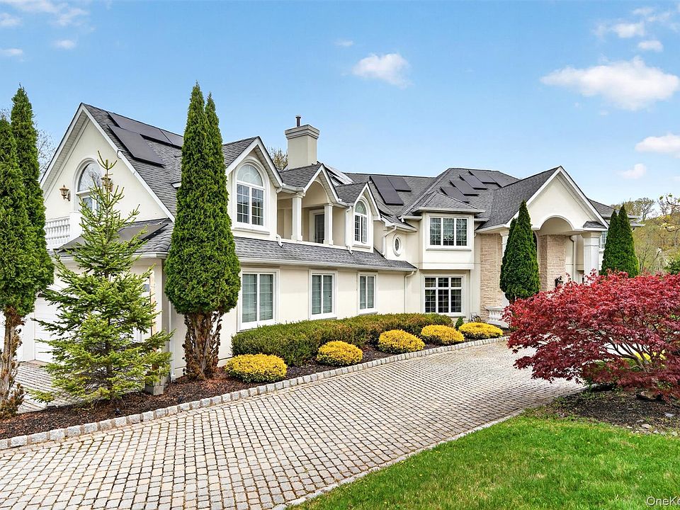 1st image of 23 Greenwich Avenue