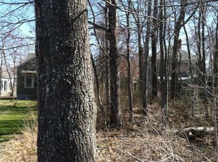 56 Grove St, Wells, ME 04090