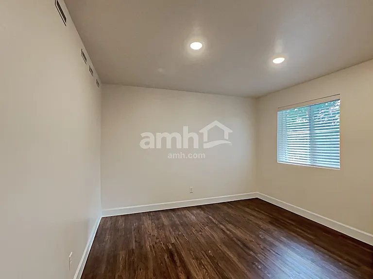 4252 177th St E — Photo 11