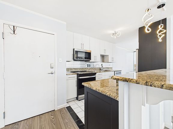5th image of 3100 E Cherry Creek South Dr APT 1101
