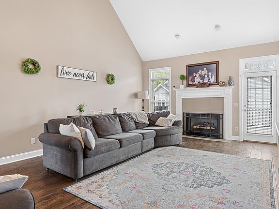 4th image of 2196 Sargent Daly Dr