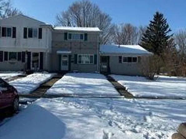 146 Parnacott Dr, Mount Clemens, MI 48043