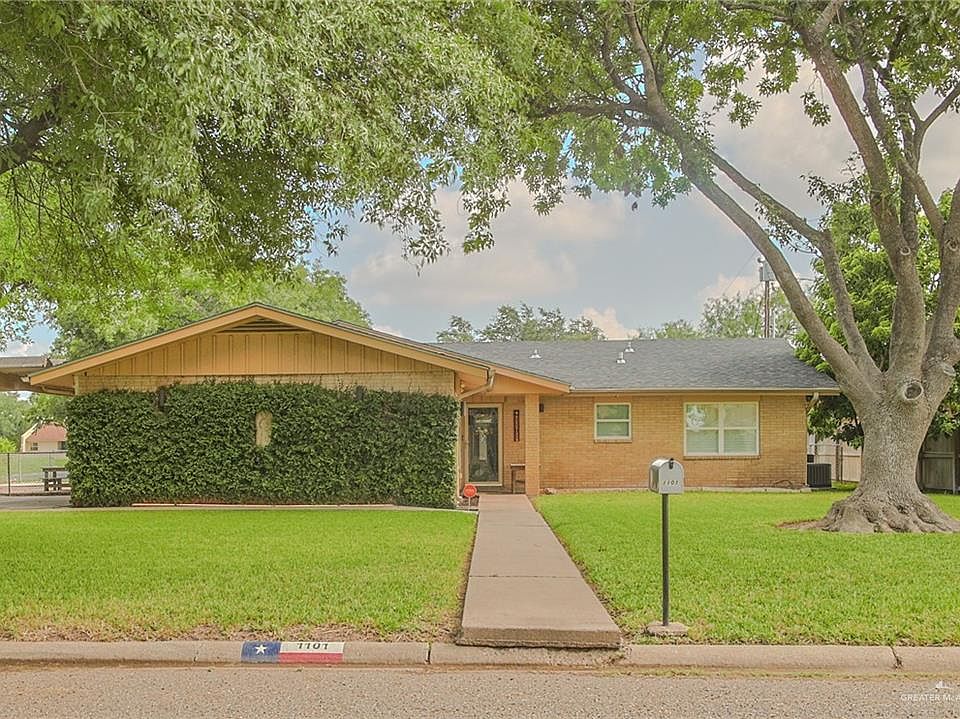 1st image of 1101 Country Club Dr