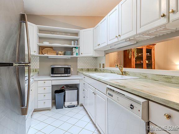 3rd image of 1356 7th St NW