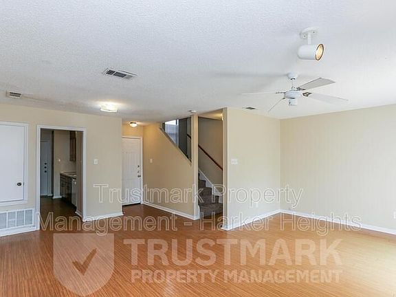 5th image of 4506A Lago Cir