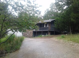72 Country Club Dr, Holiday Island, AR 72631