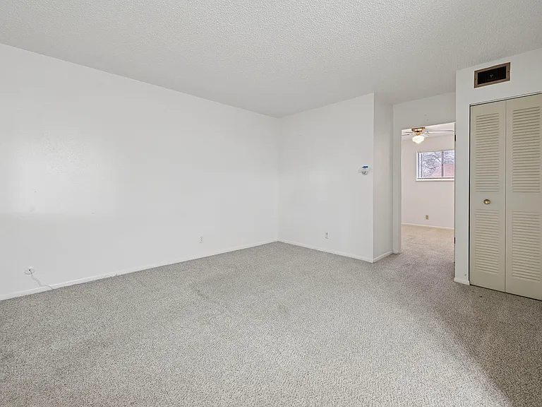 Taylor St Apartment — Photo 11