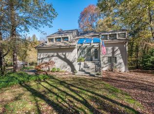 7342 Quail Hill Rd, Charlotte, NC 28210