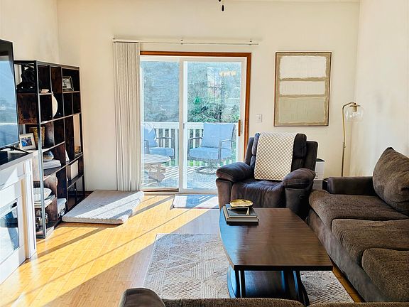 5th image of 10164 Monarch Rd Unit 3