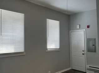 1515 Tasker St #1R, Philadelphia, PA 19145