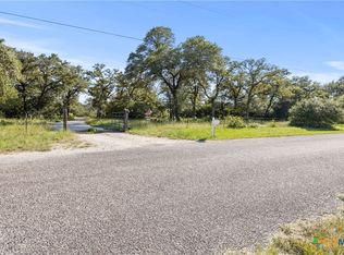 813 Red Rd, Seguin, TX 78155