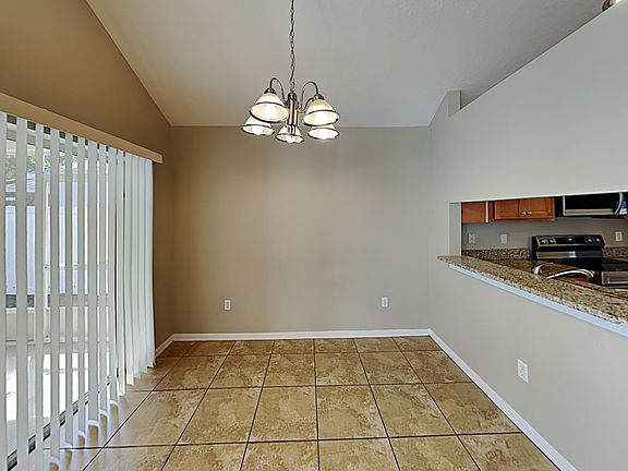 5th image of 3326 Manor Cove Cir