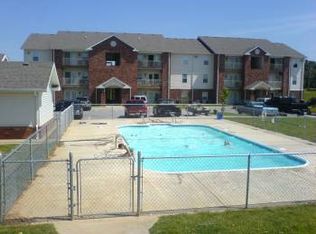 228 W Tracker Rd, Nixa, MO 65714