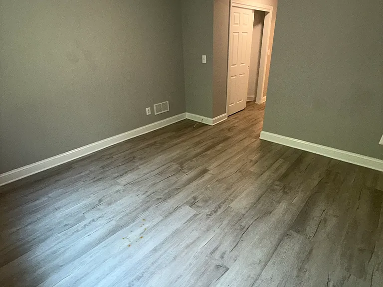 518 Waterford Dr — Photo 3