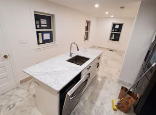 7 Darrow St, Worcester, MA 01606