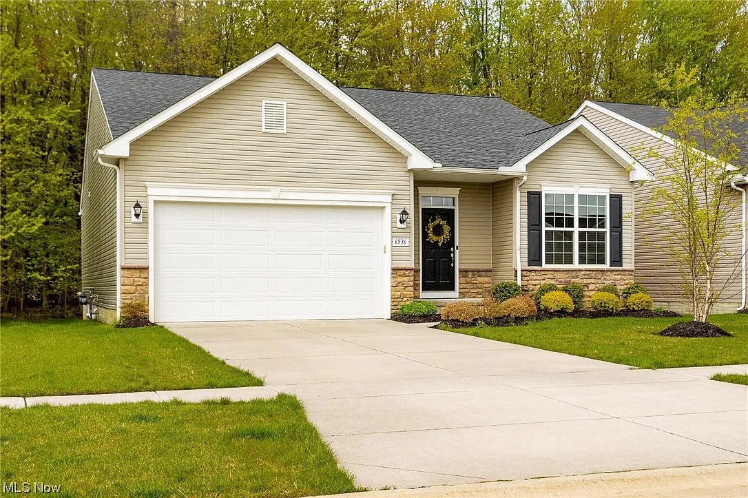 6536 Amber Way photo 1