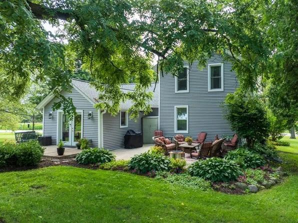 4608 Alden Rd, Woodstock, IL 60098