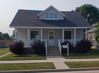 1551 Armstrong St, Marinette, WI 54143